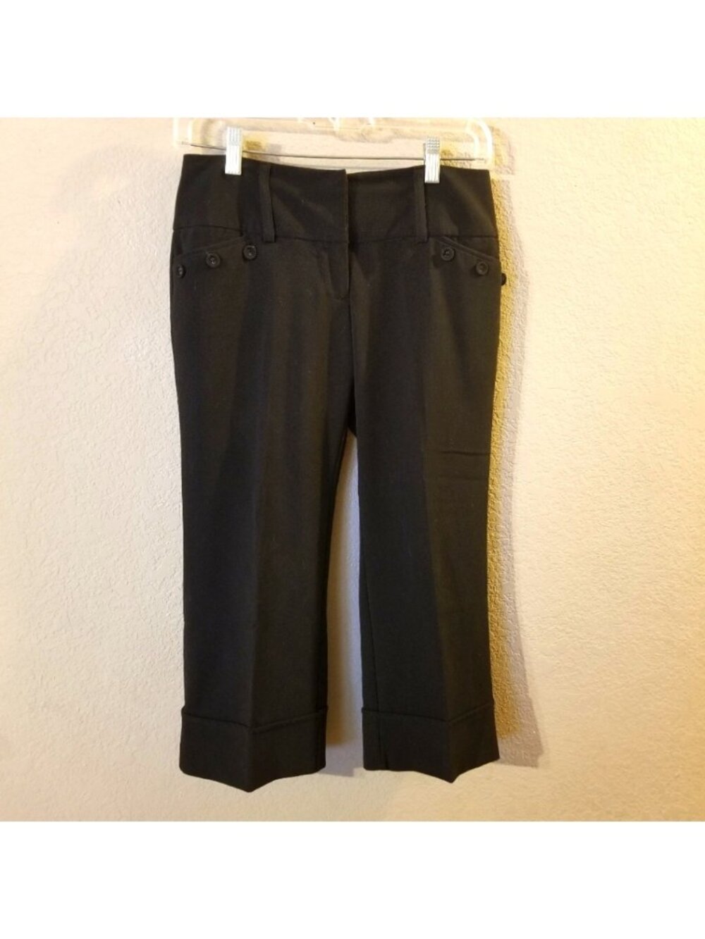 Charlotte Russe Juniors Black Capri Pants Cuffs Decorative Buttons Size 3